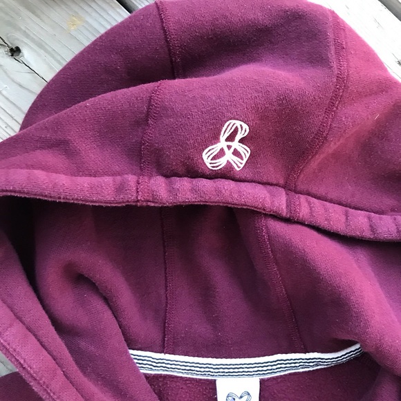 TNA Zip-up Hoodie - Picture 2 of 4